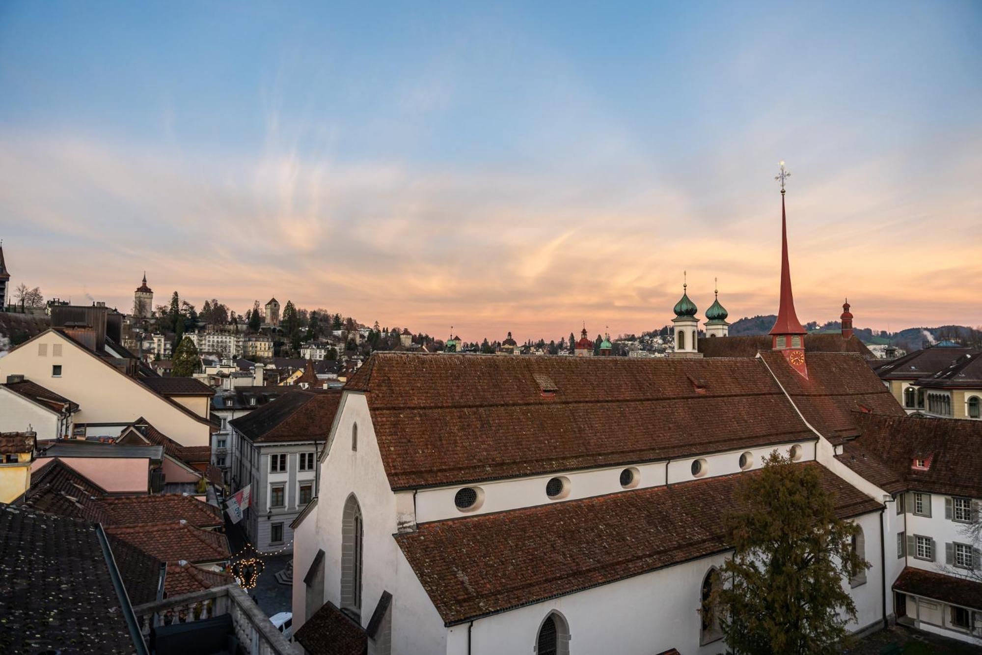 Hotel Goldener Stern - Contactless Check-In Lucerne Exterior foto